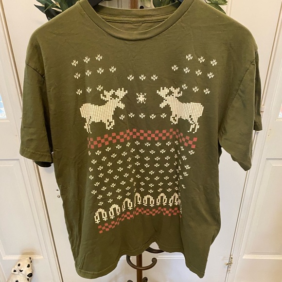 VDGN Vardagen Ugly Sweater Christmas Holiday Graphic Tee T Shirt SS L - Picture 1 of 6